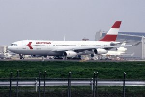 El A340 OE-LAH poco después de su entrega a Austrian. Foto: Contri