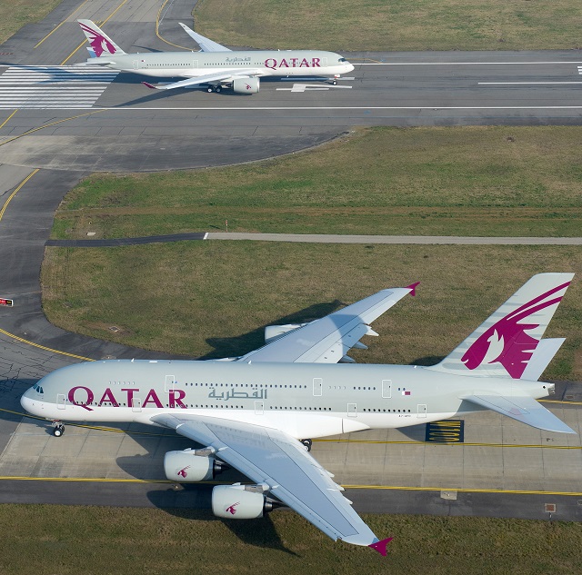 A350 y A380 de Qatar Airways en Toulouse. Foto: Qatar Airways.