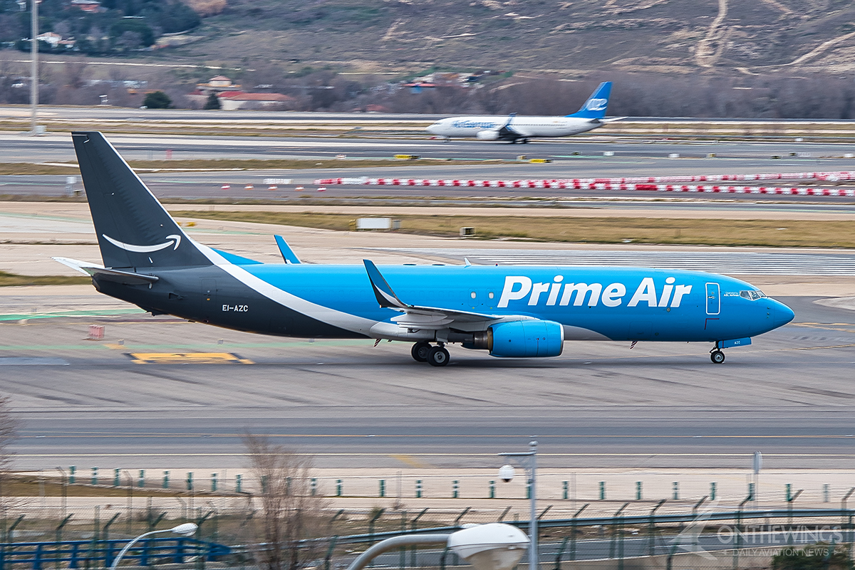 B737-800 de Prime Air rodando por Barajas. En este caso, es un avión de la división irlandesa operado por ASL