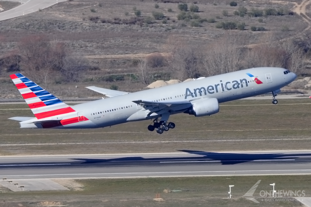 Boeing B777-200ER de American Airlines