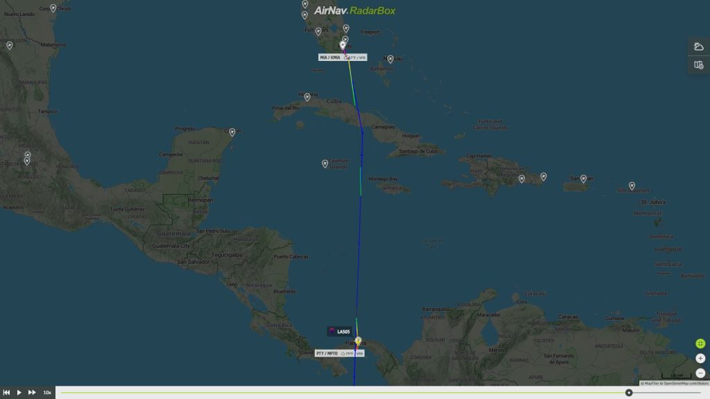 Ruta del vuelo LA505 de LATAM