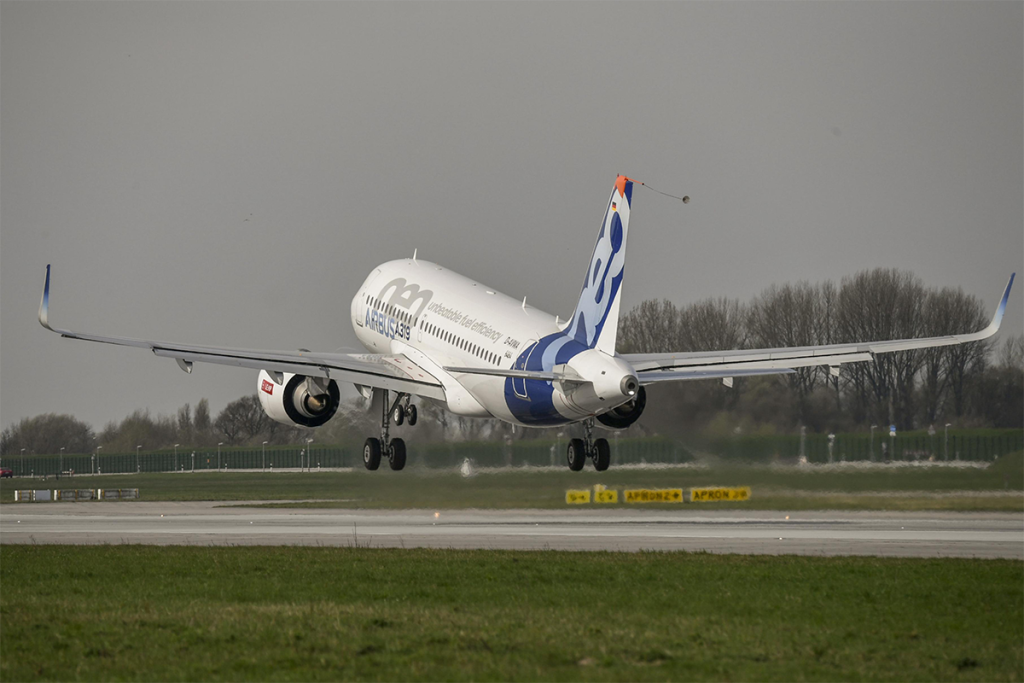 Airbus A319NEO despegando. Foto: Airbus