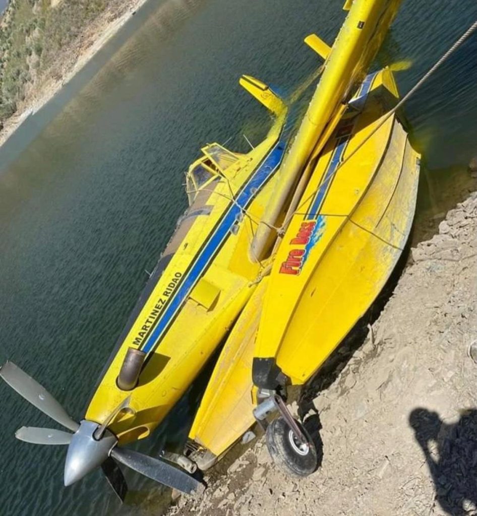 Air Tractor siniestrado en la orilla del embalse de Pracana