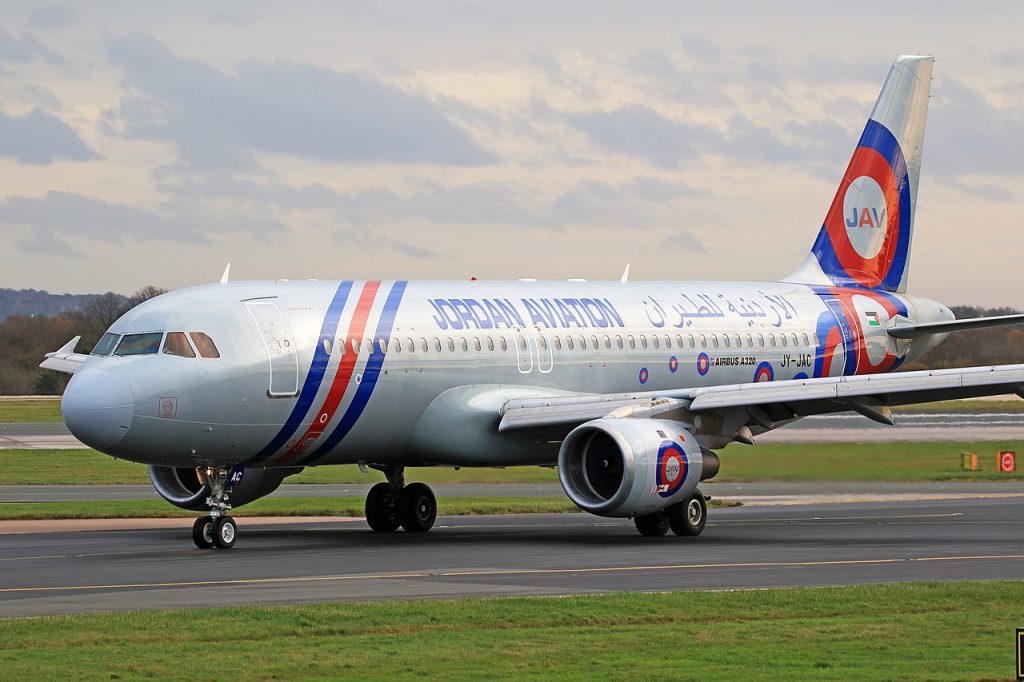 El A320 JY-JAC con la bonita librea de Jordan Aviation. Foto: Russell Lee