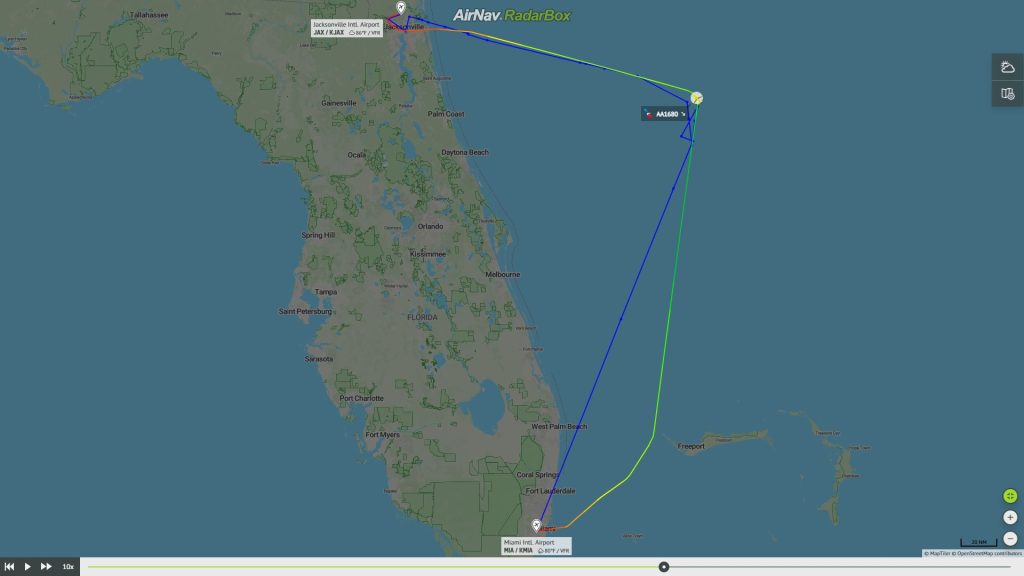 Ruta de vuelo del B737 y desvío después de que la pasajera accionara el spray.