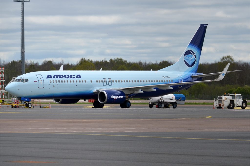 Uno de los Boeing 727-800 de la compañía Alrosa