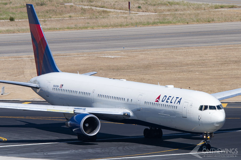 Uno de los 767-400ER de Delta.