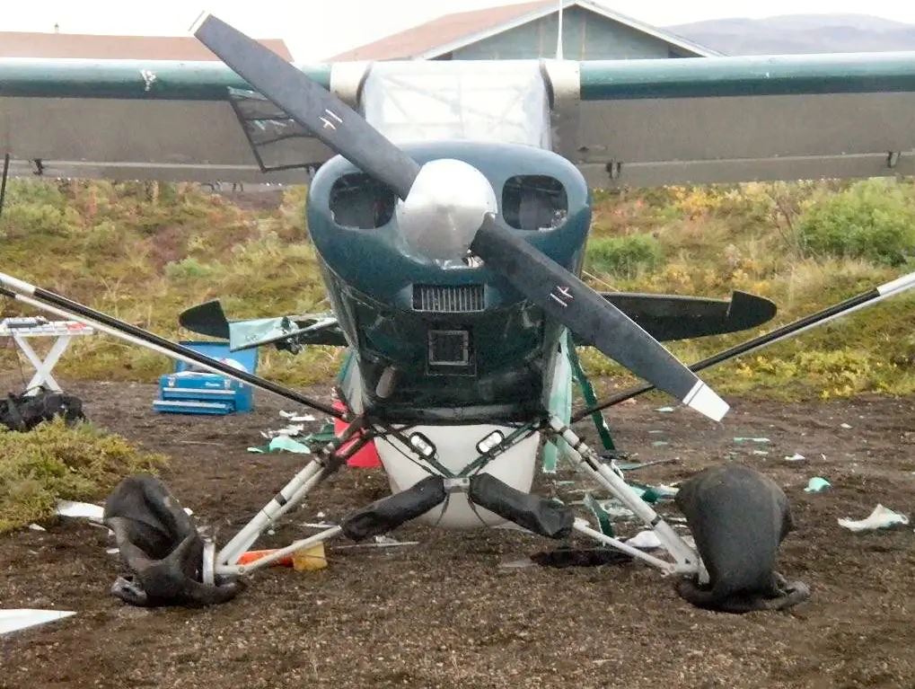 Vista frontal del avión