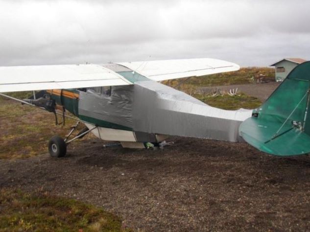 El avión reparado, poco antes de salir hacia Anchorage.