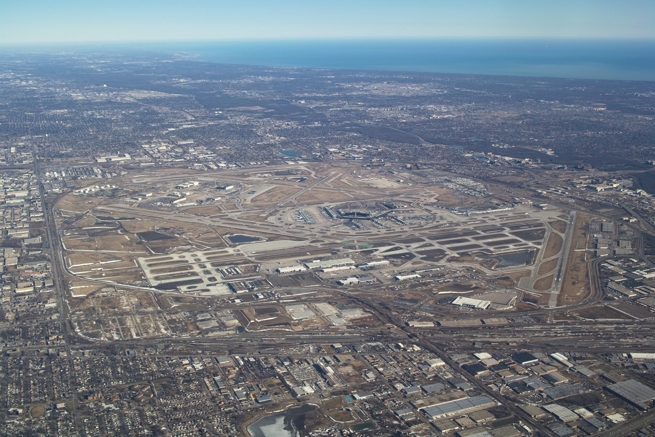 Vista aérea del aeropuerto O'Hare de Chicago, el aeropuerto con más pistas del mundo. Foto: Jun Seita.