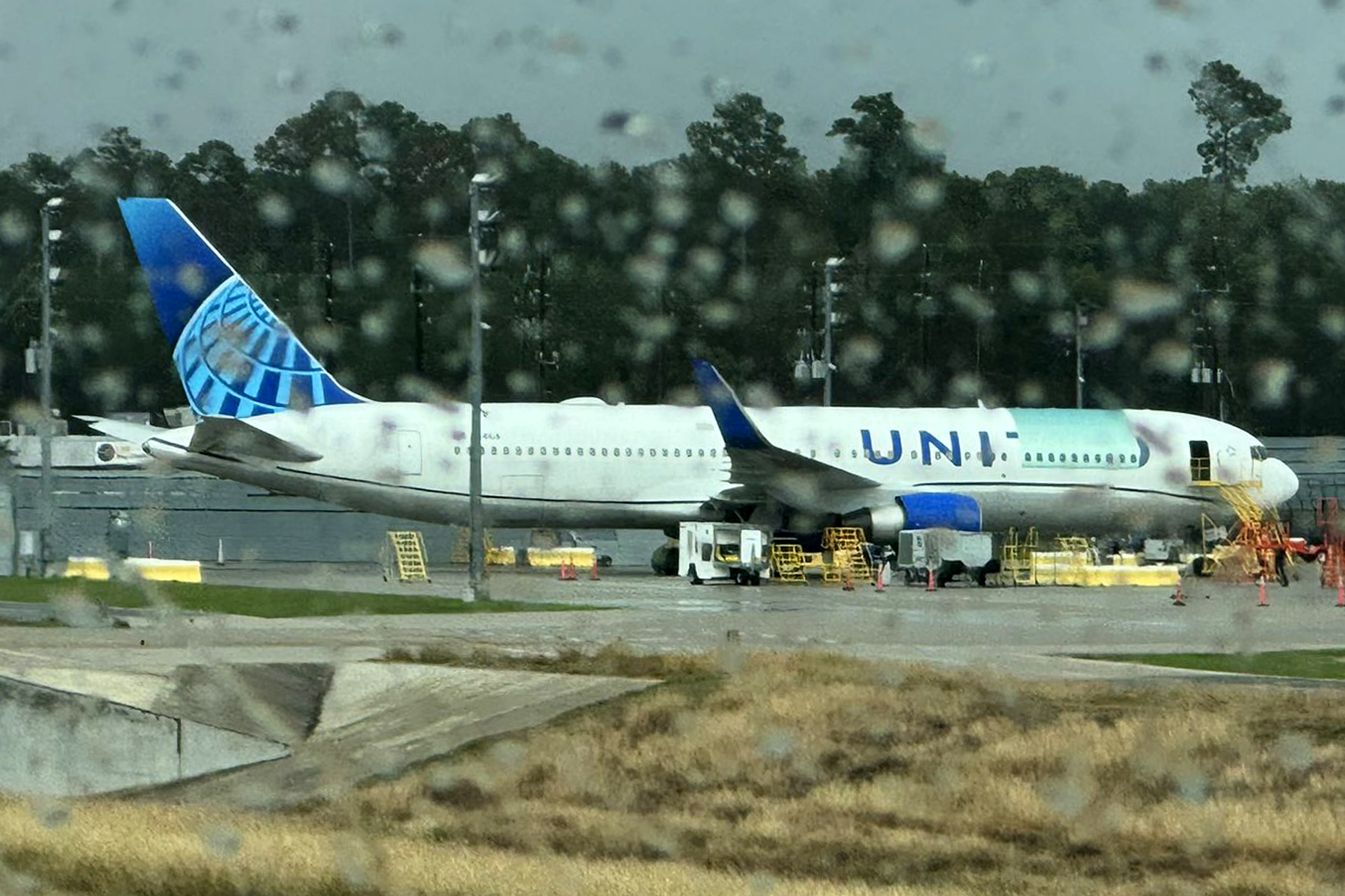 El Boeing 767-300ER de United Airlines ya ha sido reparado en el aeropuerto de Houston y podría volver pronto al servicio. Foto: Brian Uretsky