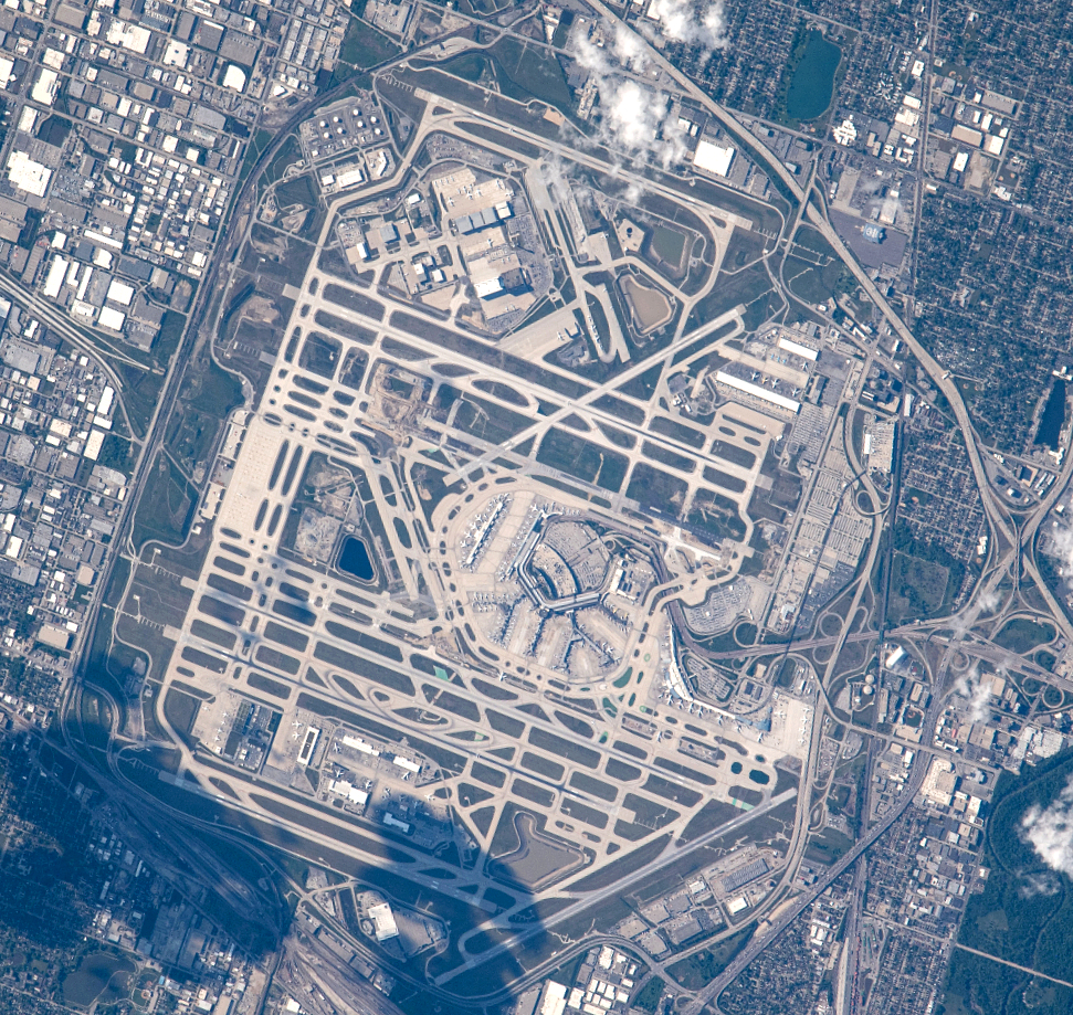 Vista de satélite del aeropuerto O'Hare de Chicago. Foto: NASA