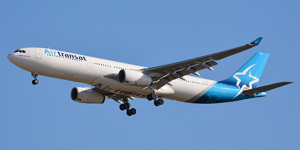 Uno de los dos únicos A330-300 que opera Air Transat. Foto: Olivier Cabaret