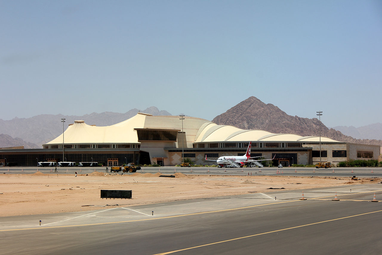 Vista general del aeropuerto Sharm El Sheikh, que fue ampliado justo a tiempo para la cumbre del año pasado.