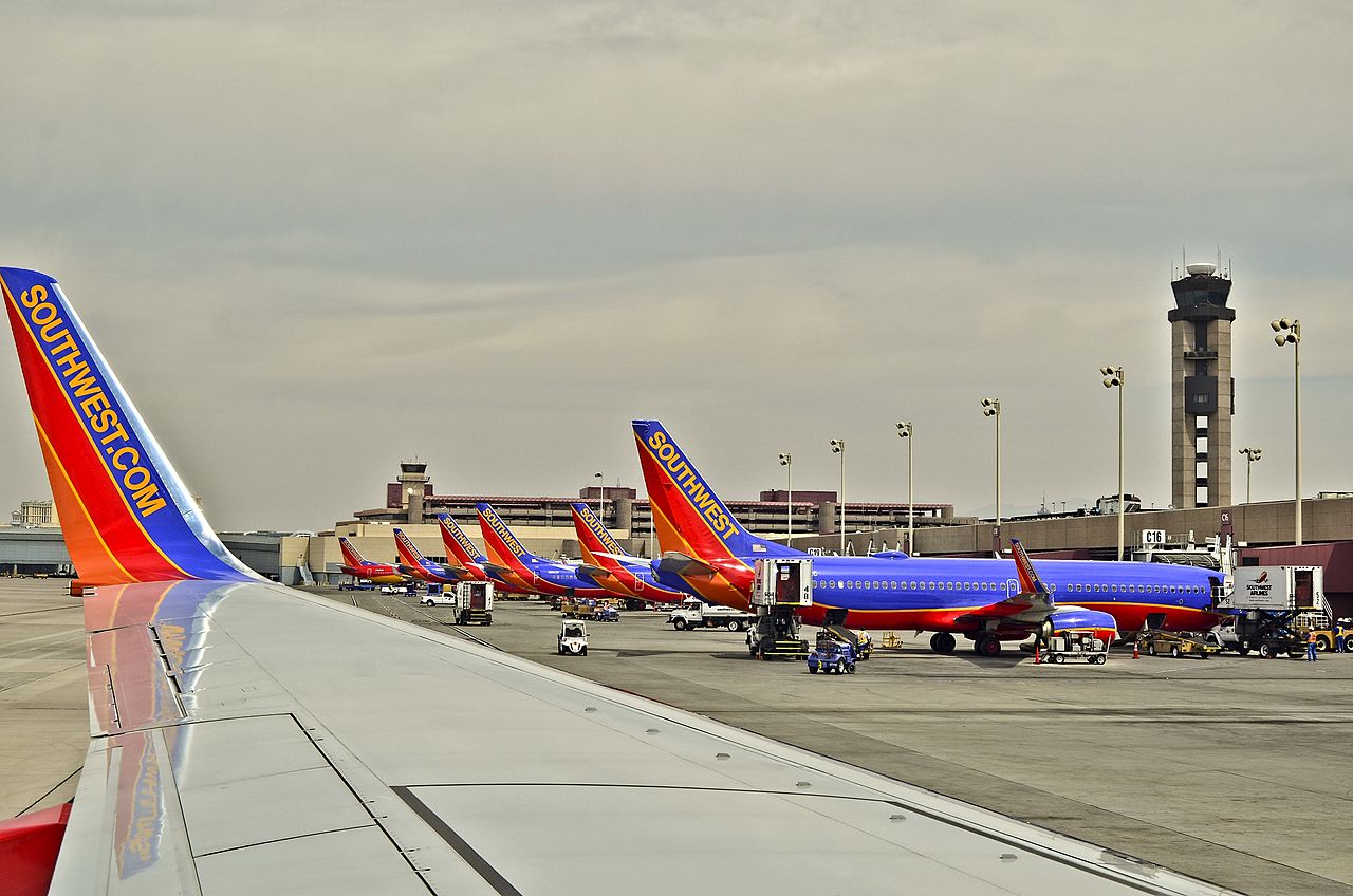 Southwest Airlines opera una de las mayores flotas de los EEUU con 817 aviones, todos ellos 737 de diferentes versiones, DOT. Foto: Tomás del Coro