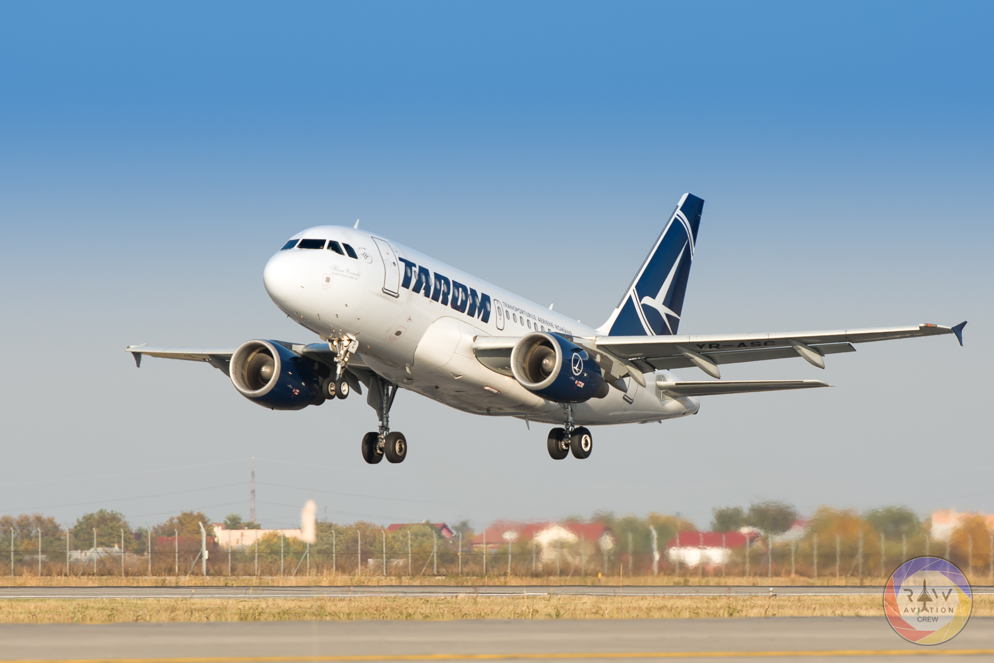 Tarom es uno de los últimos operadores del A318 del mundo. Foto: Vali Muresan - RAW Aviation Crew