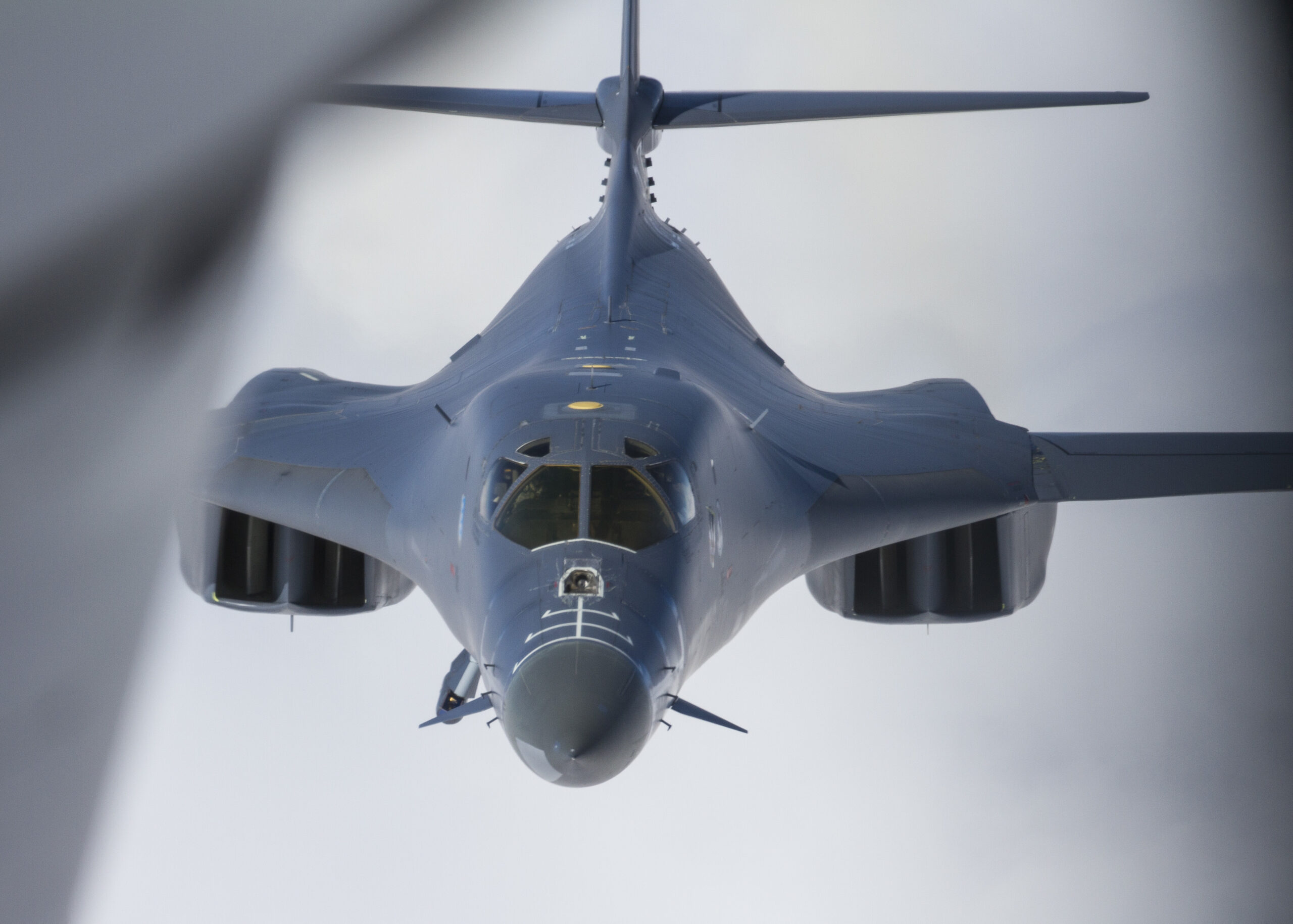 El Rockwell B-1B Lancer puede ser repostado en vuelo, como casi todos los aviones de la USAF. Foto: John Winn / USAF