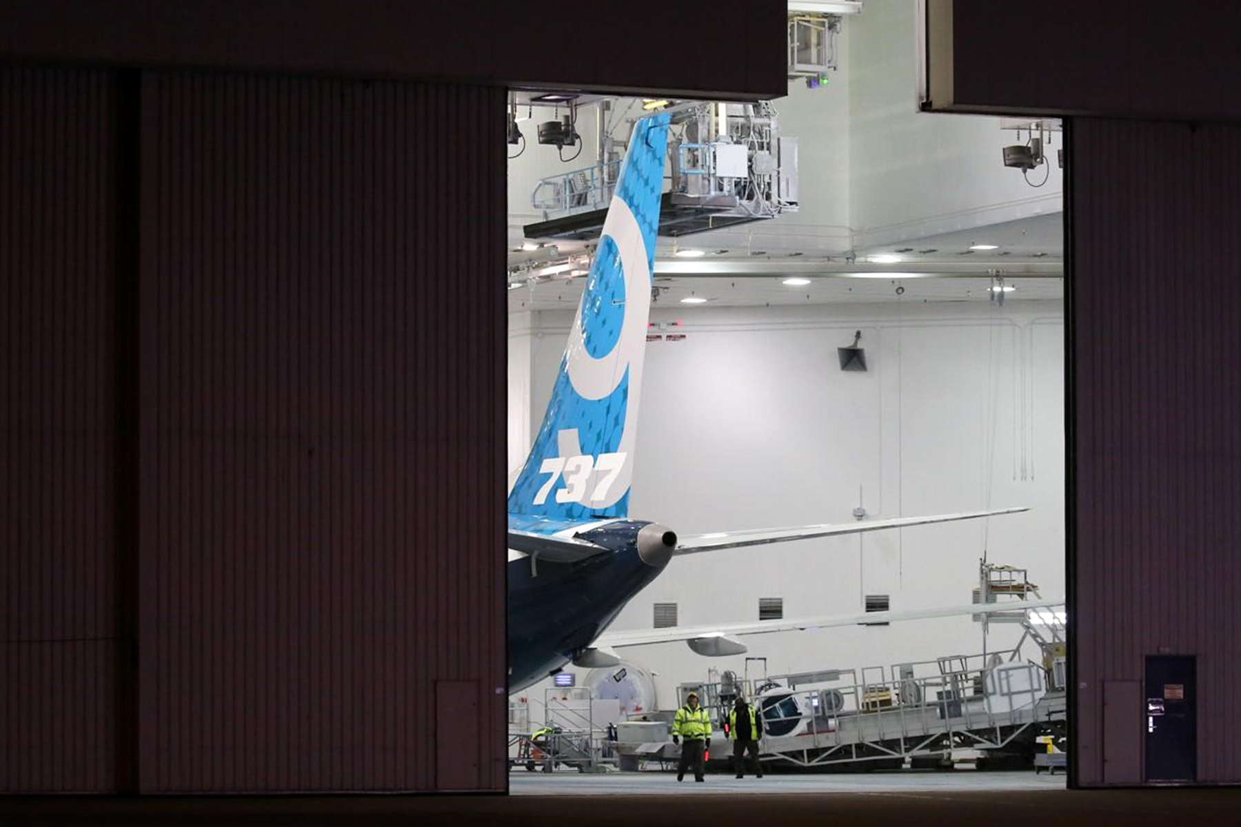 El primer 737 MAX 9 antes de ser desvelado al público en las instalaciones de Boeing en Renton. Foto: Boeing